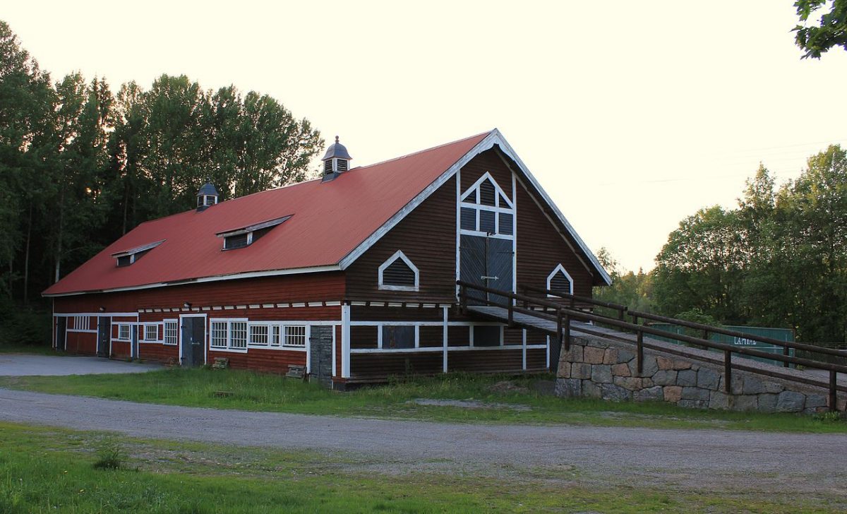 Ladugård, en byggnad avsedd för djur